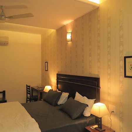 White Tulips Home Stay Dźajpur Zewnętrze zdjęcie