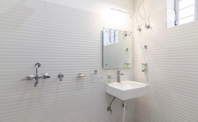 White Tulips Home Stay Dźajpur Zewnętrze zdjęcie